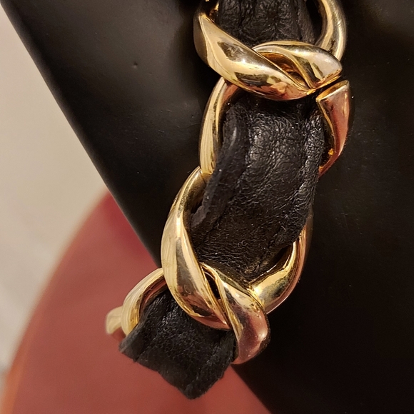 CC Skye leather and gold metal bracelet - Picture 6 of 7